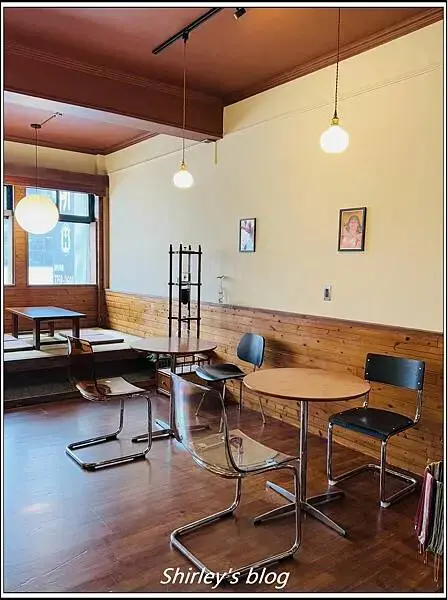 捷運江子翠站 ‧ 蚓咖啡