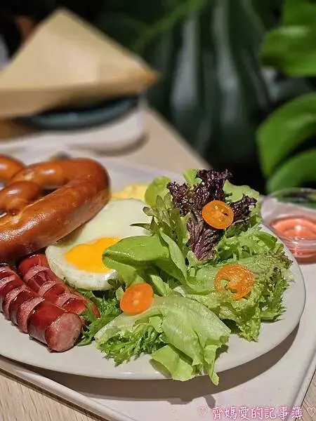 捷運頂溪．蛋室Eggstra Ordinary 早午餐 / 