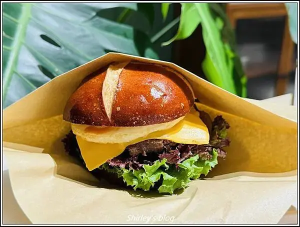 捷運頂溪站 ‧ Eggstra-ordinary 蛋室