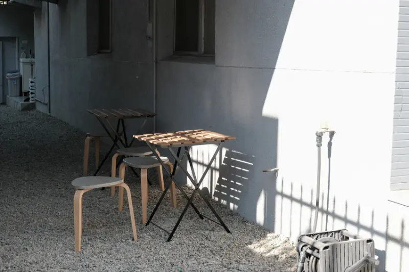 台中西區｜隱身精誠商圈巷內滿餡生甜甜圈，開心果、草莓超誘人｜