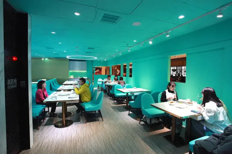 吃。台南市。美食|中西區。「狂一鍋酸菜魚-台南中山店」。。