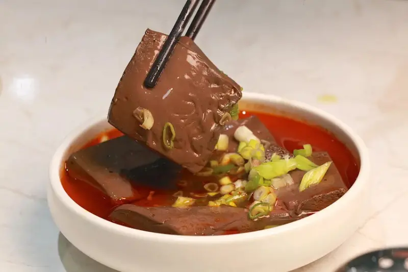 吃。台南市。美食|中西區。「狂一鍋酸菜魚-台南中山店」。。