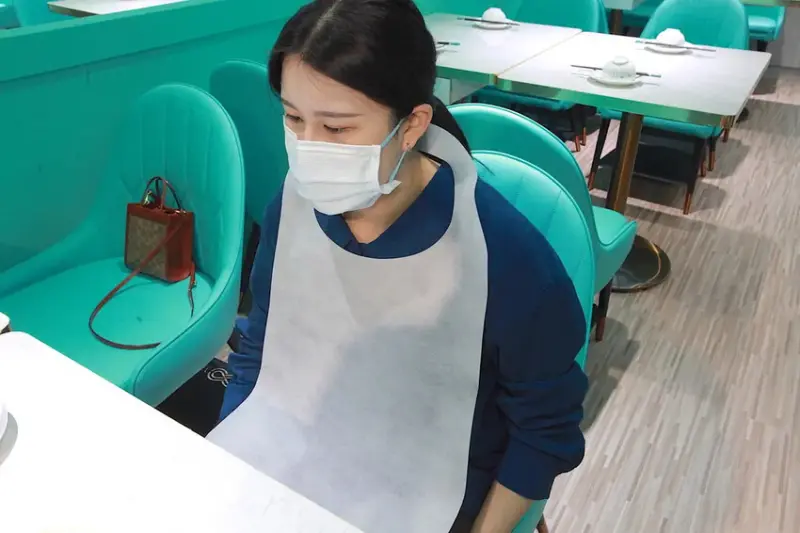 吃。台南市。美食|中西區。「狂一鍋酸菜魚-台南中山店」。。