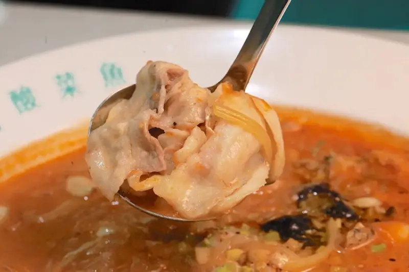 吃。台南市。美食|中西區。「狂一鍋酸菜魚-台南中山店」。。