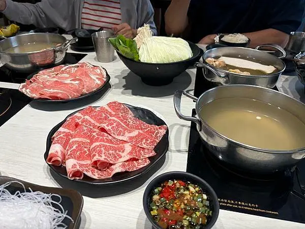 《桃園❤️龍潭》享享鍋物，大概是龍潭最好吃的火鍋店，飲料、冰