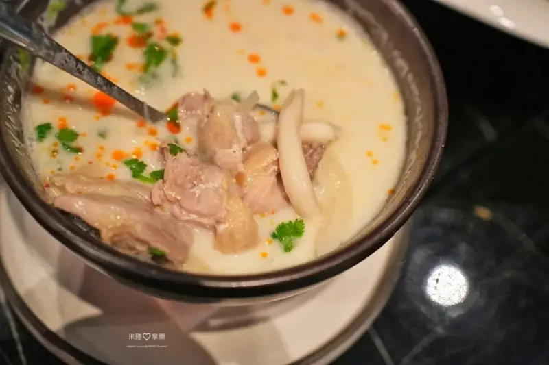 高雄承億酒店-BAR KAO 泰式餐酒館