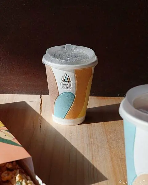 [ 台北美食 ] 微笑蜜樂 × 興波咖啡-南港打卡新地標！千