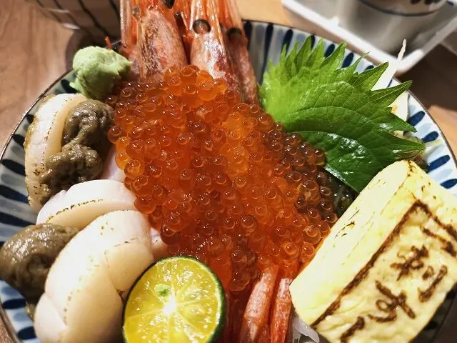 一刺生魚片丼飯22