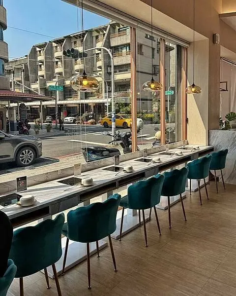 LINE_ALBUM_180熊_250317_25