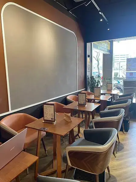 來三重喝咖啡吃甜點吧‼️✨✨三重-OLD BOY｜老男孩咖啡