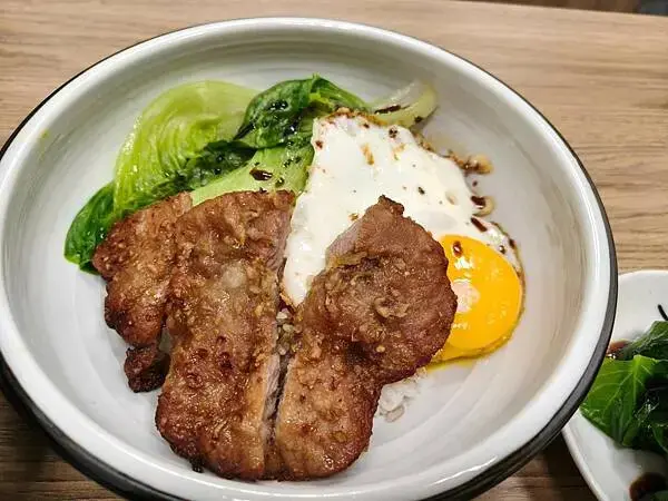 板橋美食推薦-香港mama X 參團火 - 港式料理/白金湯