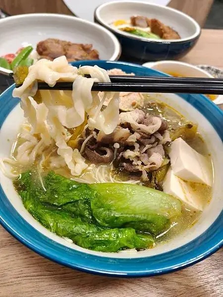 板橋美食推薦-香港mama X 參團火 - 港式料理/白金湯