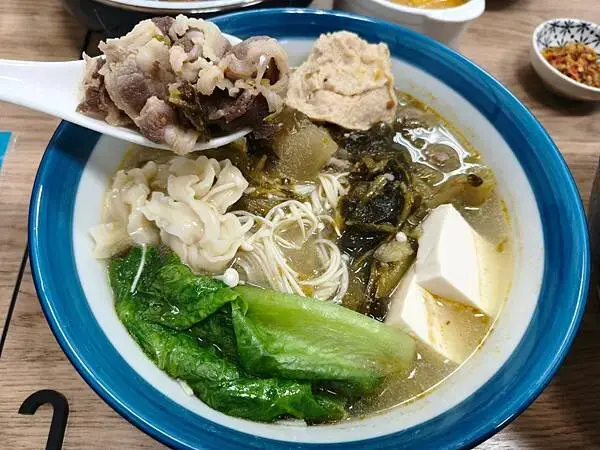 板橋美食推薦-香港mama X 參團火 - 港式料理/白金湯