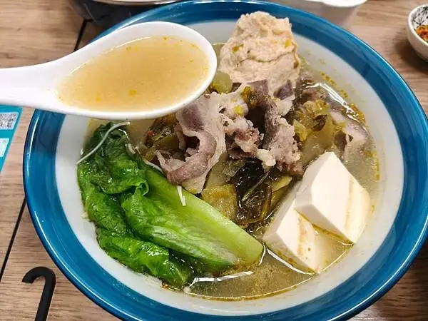 板橋美食推薦-香港mama X 參團火 - 港式料理/白金湯