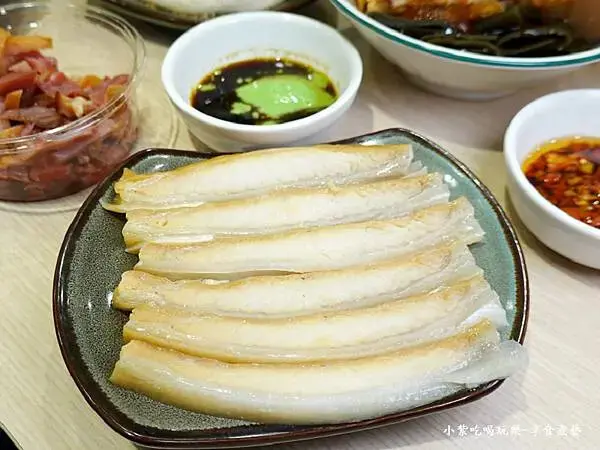 鯊魚煙-豬一十五新北中和店 (1).jpg