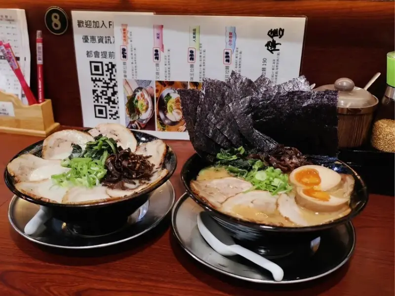 在樂華夜市也能吃到正宗日式風味的拉麵？「小林拉麵」客製化口味
