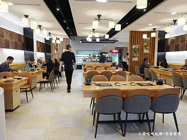 用餐環境-鬼椒麻辣王火鍋烤串羅東旗艦店 (3).jpg