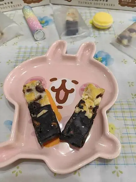 生日派對必備-金門名產伴手禮-水獺Q成人限定點心!!好吃雪Q