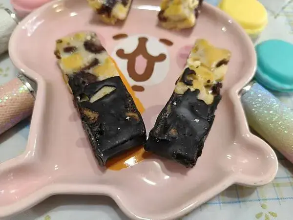 生日派對必備-金門名產伴手禮-水獺Q成人限定點心!!好吃雪Q