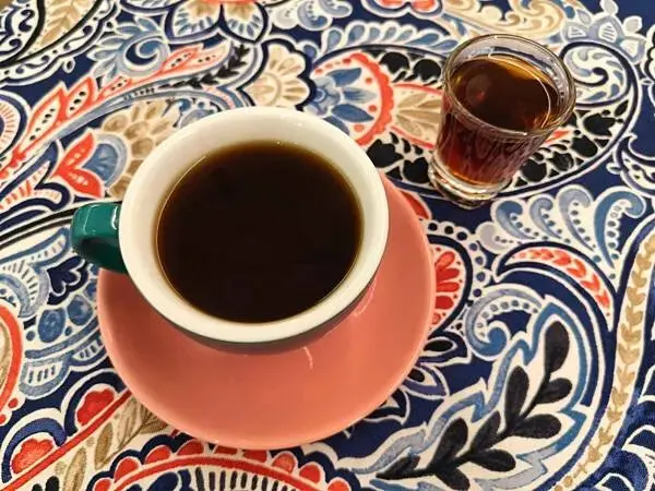 西門萬華-咖易啡命理咖啡館-感到累了嗎?來這喝一杯咖啡吃個輕