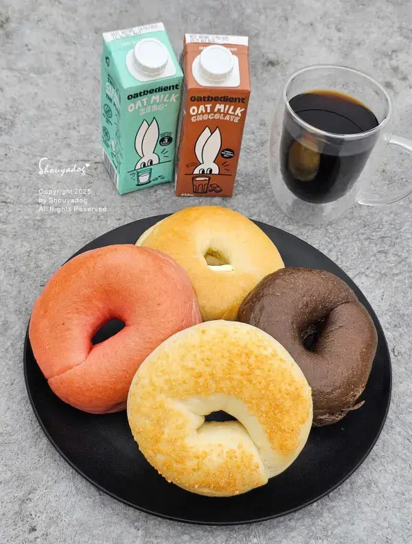 【貝果推薦】查理布朗水嫩貝果 北海道牛乳 白醬燻雞 草莓牛奶