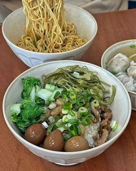 LINE_ALBUM_飩飩吃麵_250326_20