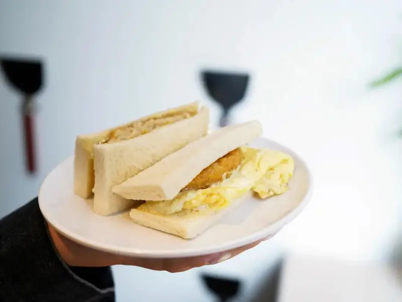 【台南早午餐推薦】早頓早午餐，讓我回訪N次！起司瀑布脆皮蛋餅