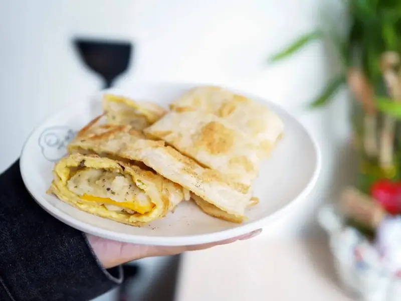 【台南早午餐推薦】早頓早午餐，讓我回訪N次！起司瀑布脆皮蛋餅