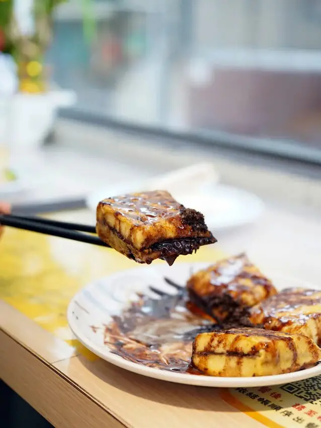 【台南早午餐推薦】早頓早午餐，讓我回訪N次！起司瀑布脆皮蛋餅