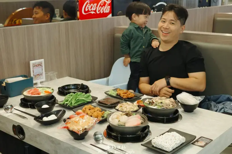 岩橙豐饌湯鍋｜台中東海美食｜平價美味滿分的海鮮與濃郁湯底大滿