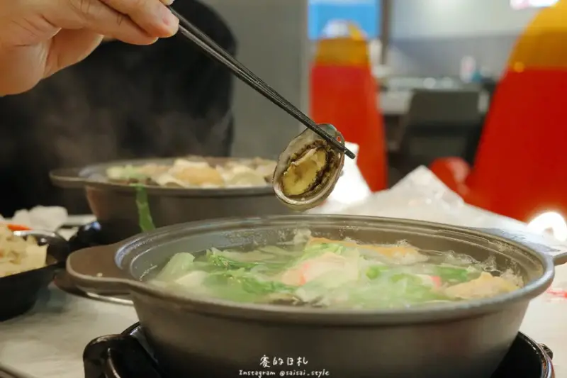岩橙豐饌湯鍋｜台中東海美食｜平價美味滿分的海鮮與濃郁湯底大滿