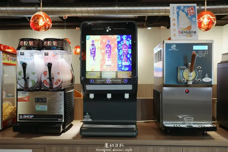 岩橙豐饌湯鍋｜台中東海美食｜平價美味滿分的海鮮與濃郁湯底大滿