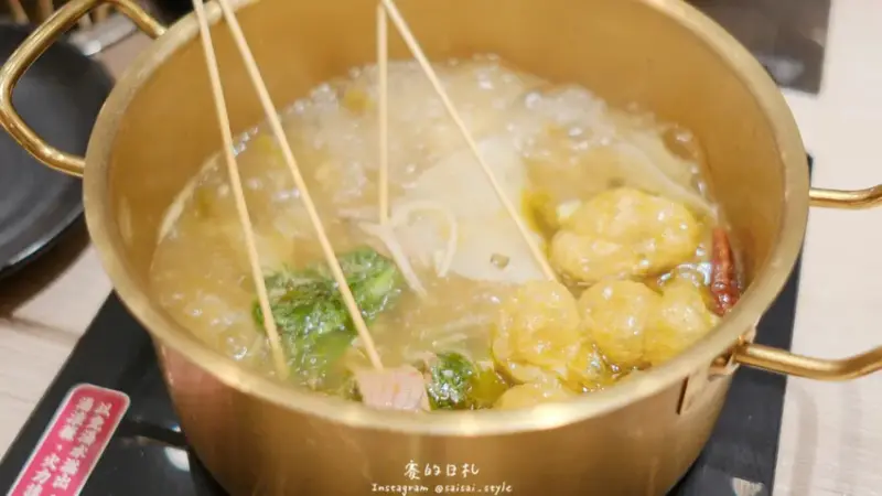 餉串串 單人鴛鴦鍋｜台中西屯區美食推薦｜超道地的大陸火鍋串串