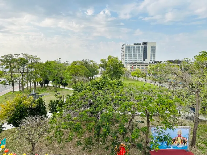 【安平胡桃民宿】台南安平包棟民宿推薦！帶你體驗獨特景觀泡腳池