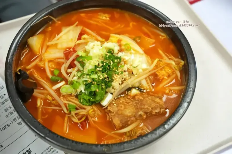 高雄-成順水煮肉片&酸菜魚專賣(熱河店)✔一個人也能獨享酸菜