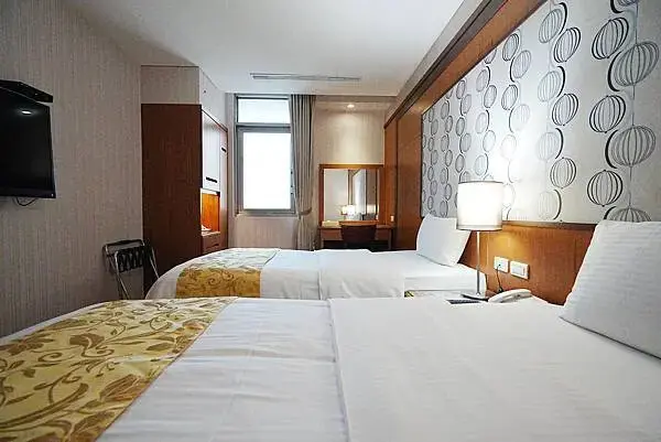 雙人雙床房-兩小床-R705-2-亮度_0.jpg