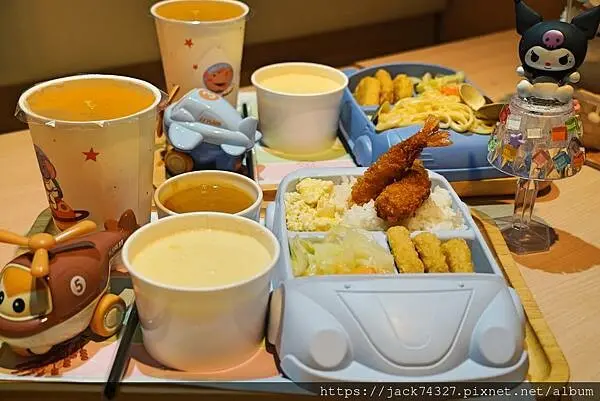 {台中美食}咱們小時候/全台唯一親子派對餐廳，全新200坪環