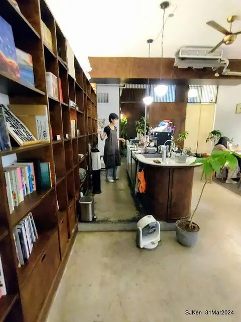 「玉虫畫室 tama.atelier｣(Coffee shop, liberary and painting studio three in one complex houe)， Nangang, Taipei, Mar 31, 2024, SJKen.