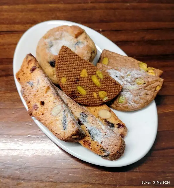 「玉虫畫室 tama.atelier｣(Coffee shop, liberary and painting studio three in one complex houe)， Nangang, Taipei, Mar 31, 2024, SJKen.