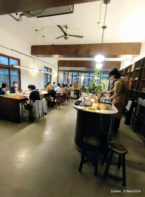 「玉虫畫室 tama.atelier｣(Coffee shop, liberary and painting studio three in one complex houe)， Nangang, Taipei, Mar 31, 2024, SJKen.