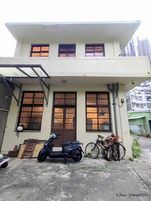 「玉虫畫室 tama.atelier｣(Coffee shop, liberary and painting studio three in one complex houe)， Nangang, Taipei, Mar 31, 2024, SJKen.