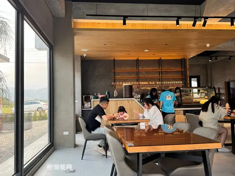 ★張美阿嬤農場2.0★結合親子農場與網美餐廳【樹懶餐廳】，用