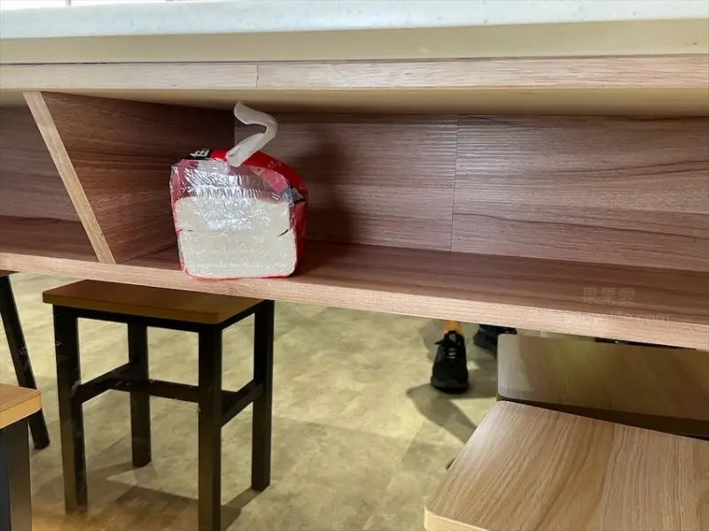 老鐵醬平價鐵板燒⟩台中大里平價鐵板燒，高麗菜、白飯、熱湯、冰沙、咖啡、飲料通通都給你吃到飽，寵物友善鐵板燒 @果果愛Fruitlove