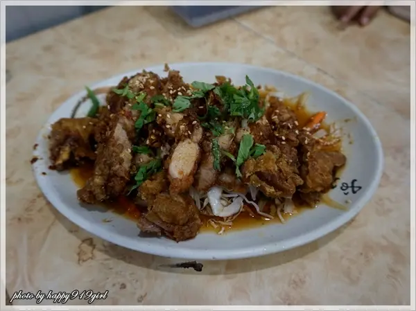 [台北公館]泰風味小吃店★水源市場旁平價泰式料理。推~椒麻雞飯