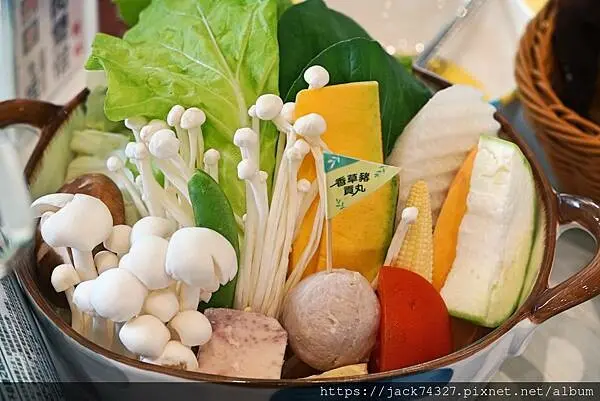 {台中美食}梨子-東海森林店，東海大學內超唯美親子友善森林系