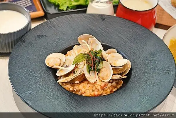 {台中美食}梨子-東海森林店，東海大學內超唯美親子友善森林系