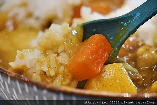 {台中美食}梨子-東海森林店，東海大學內超唯美親子友善森林系