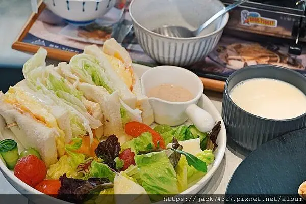{台中美食}梨子-東海森林店，東海大學內超唯美親子友善森林系