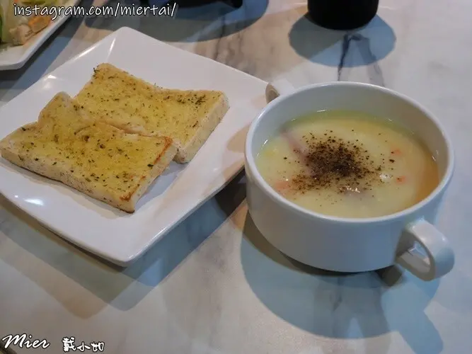 新北市|| 新莊區 大份量超值牛排 思犇牛排SIBEN st