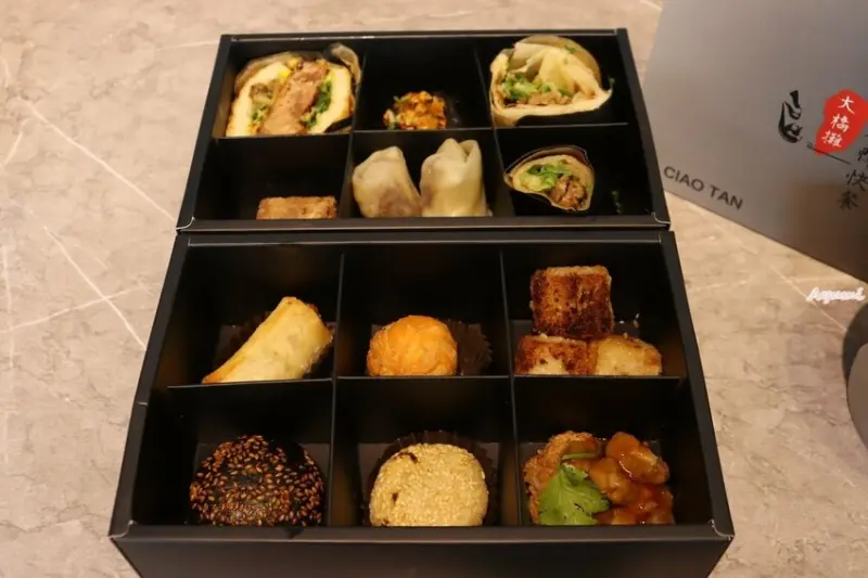 [台南新店報報]大橋攤烤鴨快餐/專為獨自用餐的客人所設計的套